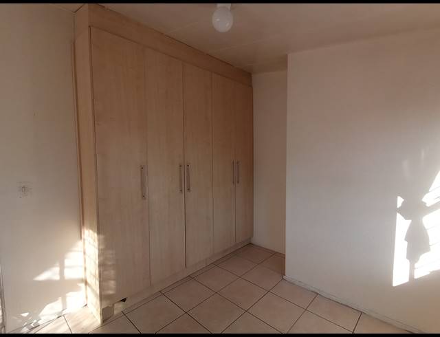 2 BEDROOM TOWNHOUSE FOR SALE IN RIDGEWAY